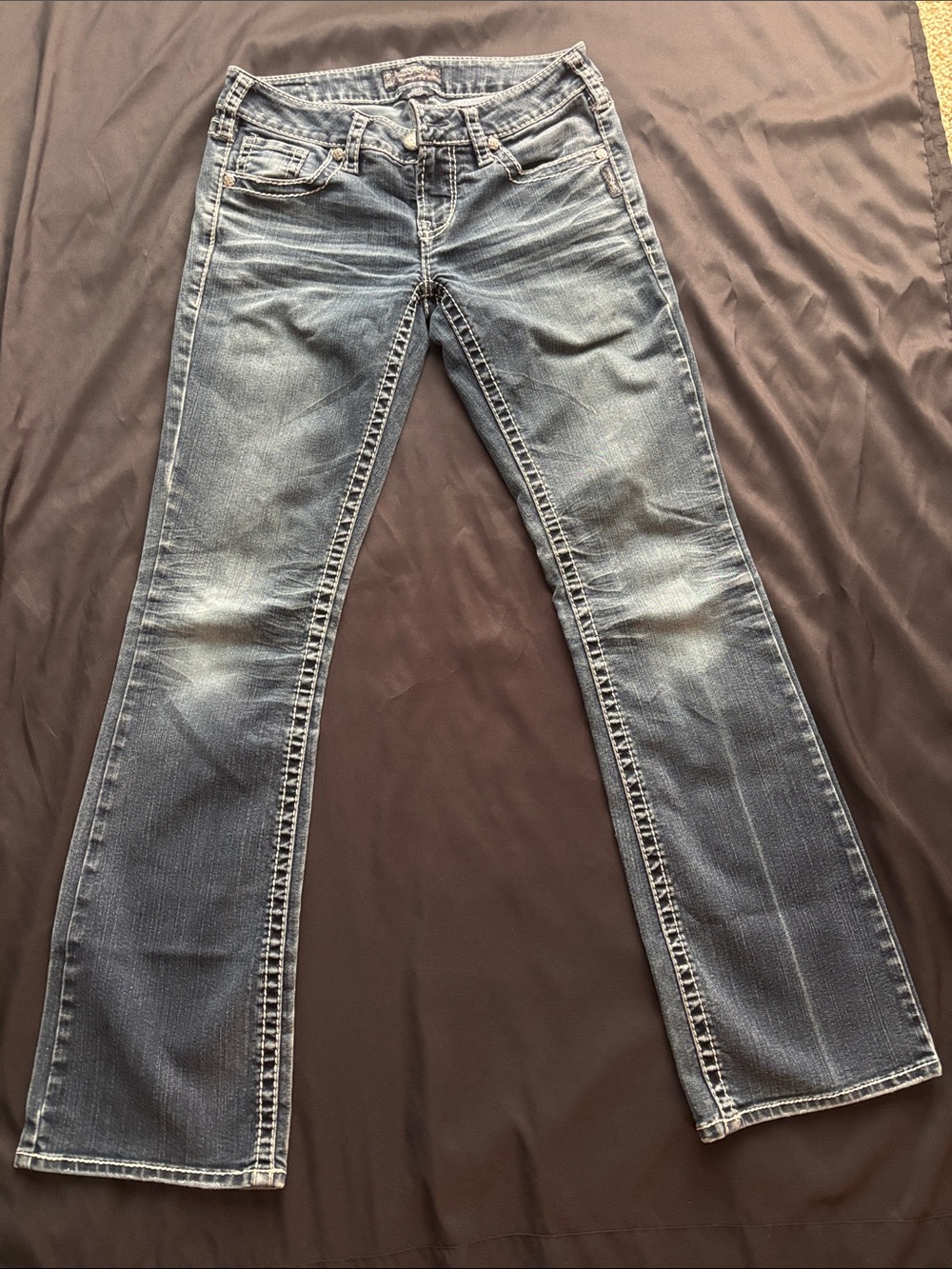 Classic Women's Mid-Blue Bootcut Jeans